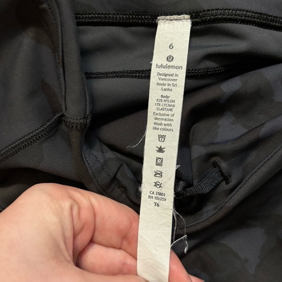 Lululemon Fast and Free Crop II 19" Womens Size 6 Incognito Camo Multi Grey Blue - Picture 5 of 7